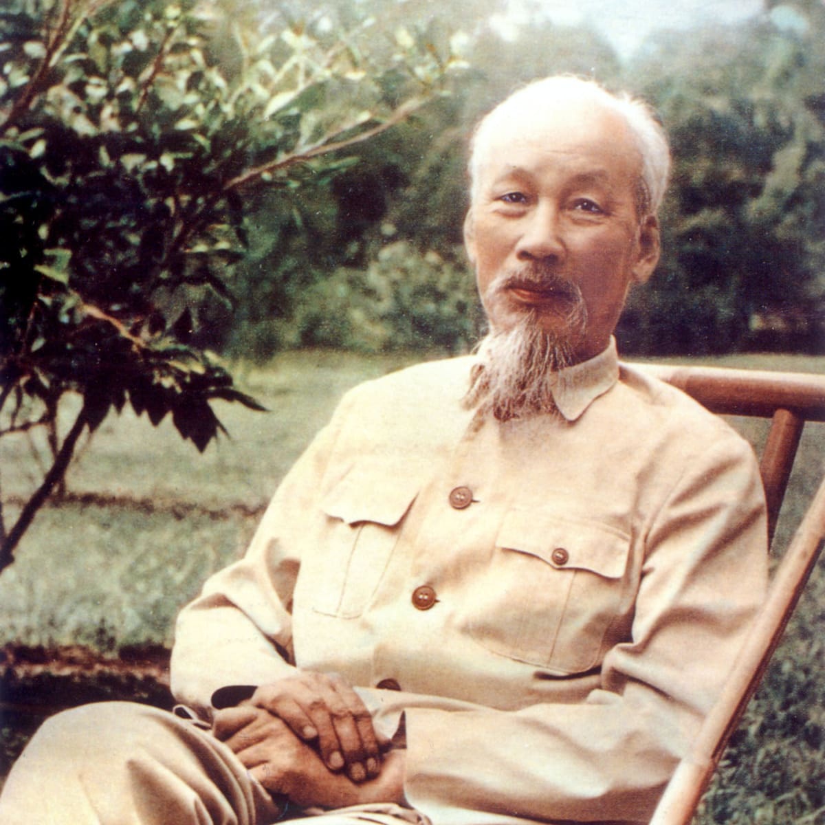 ho-chi-minh-2